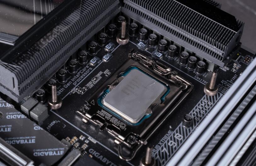 曜越钢影TOUGHLIQUID Ultra 420 RGB CPU散热器开箱评测