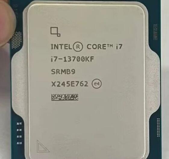 i7 13700KF有核显吗