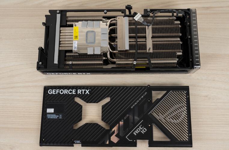 ASUS ROG Strix RTX4070Ti SUPER OC Edition显卡开箱评测